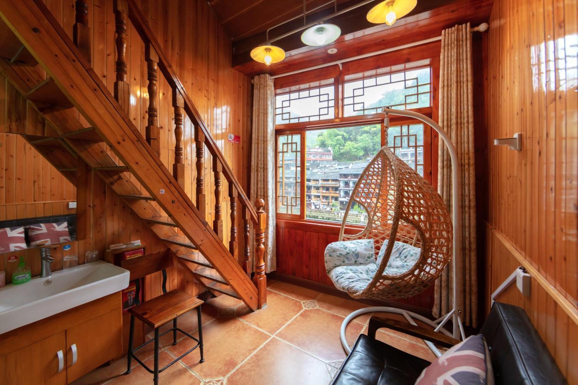 Fenghuang Memory Linjiang Inn Εξωτερικό φωτογραφία